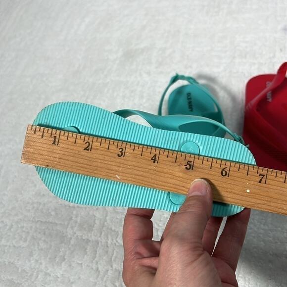 Old Navy flip flops bundle with heel straps turquoise blue and red size 5/6 - Picture 5 of 5